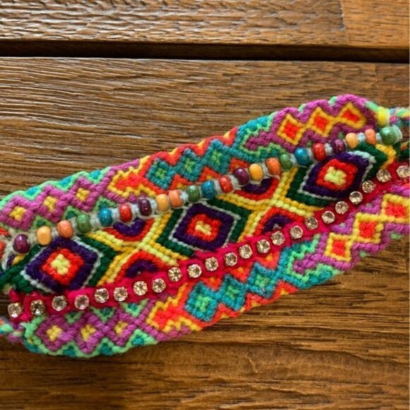 WOMAN’S gorgeous handmade bracelet. Embellished with rhinestones. Bright colours - Picture 3 of 5